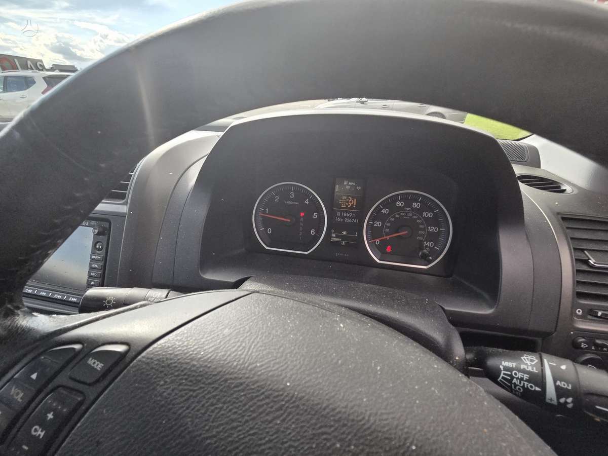 Honda CR-V 2010 — photo 35