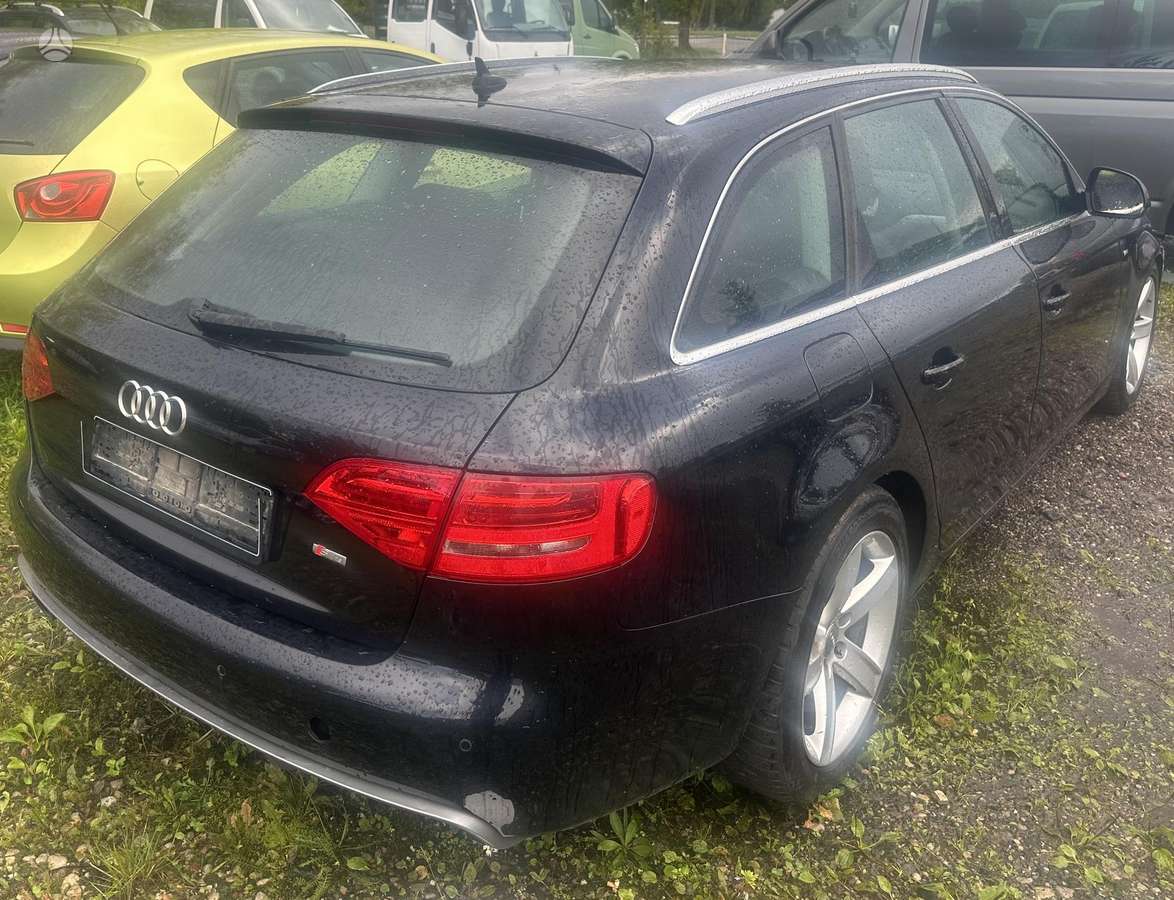 Audi A4 2008 — interior