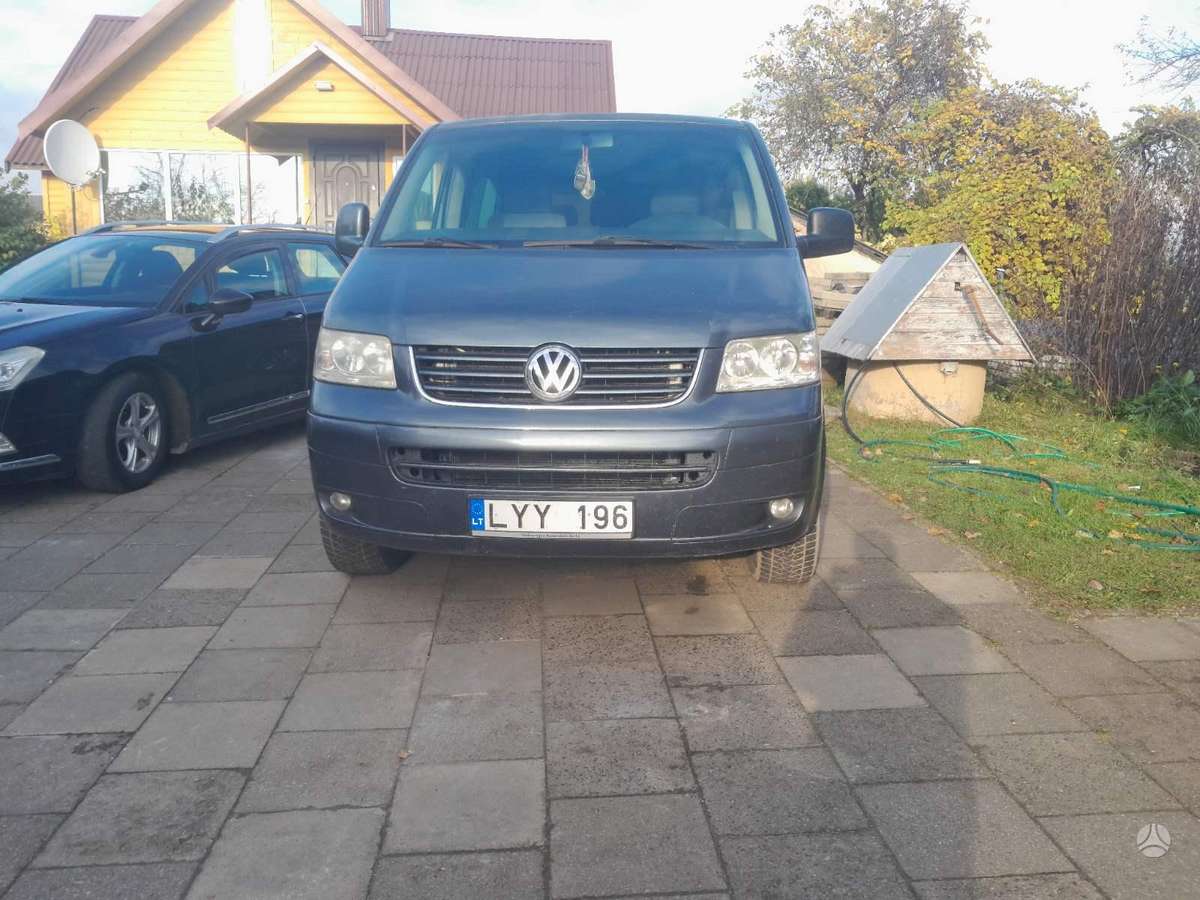 Volkswagen Caravelle 2009 — engine 2500 cm³, 131 HP (96kW)
