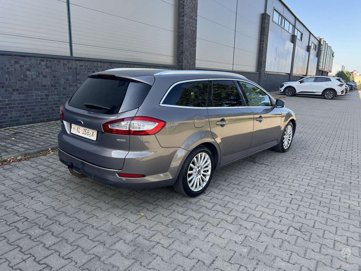 Ford Mondeo 2012 — photo 11
