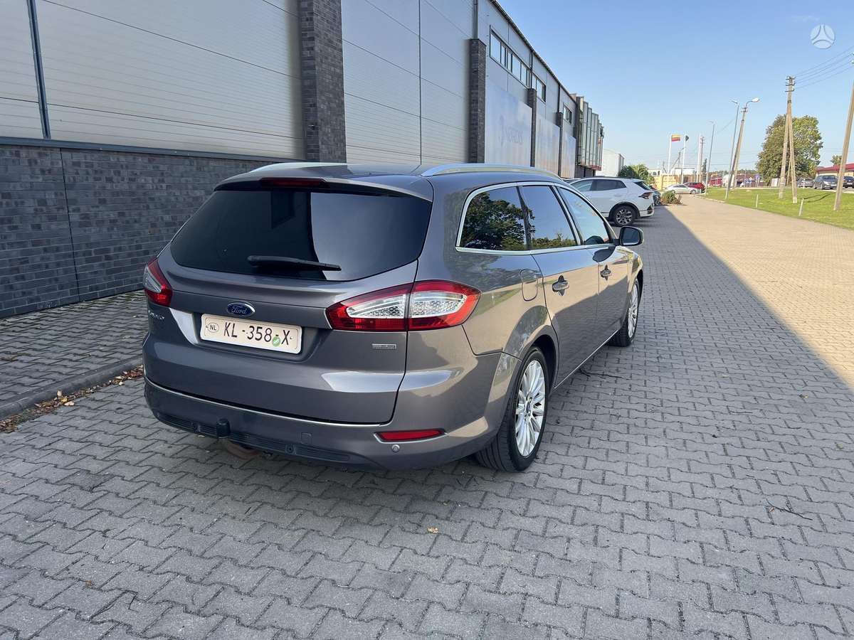 Ford Mondeo 2012 — photo 12