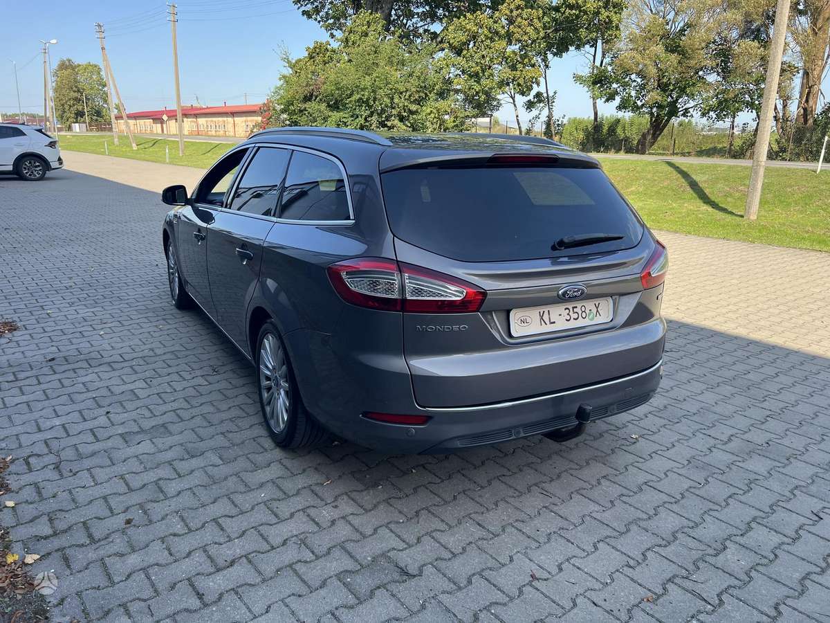 Ford Mondeo 2012 — photo 14