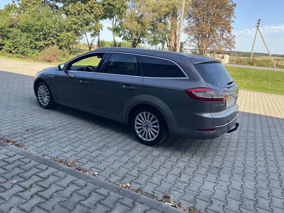 Ford Mondeo 2012 — photo 15