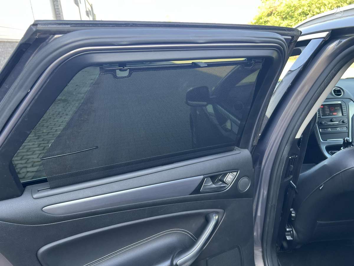 Ford Mondeo 2012 — photo 20
