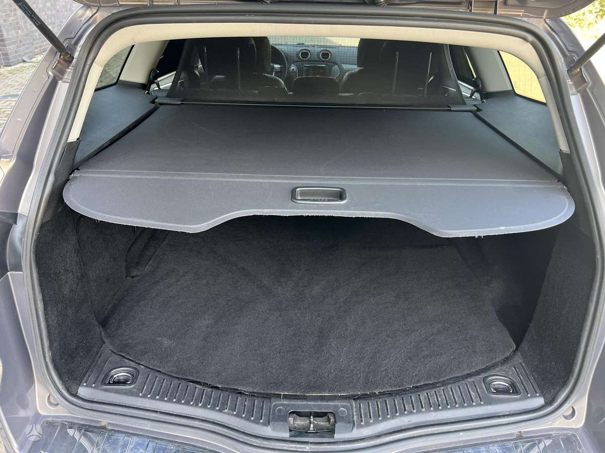 Ford Mondeo 2012 — photo 30