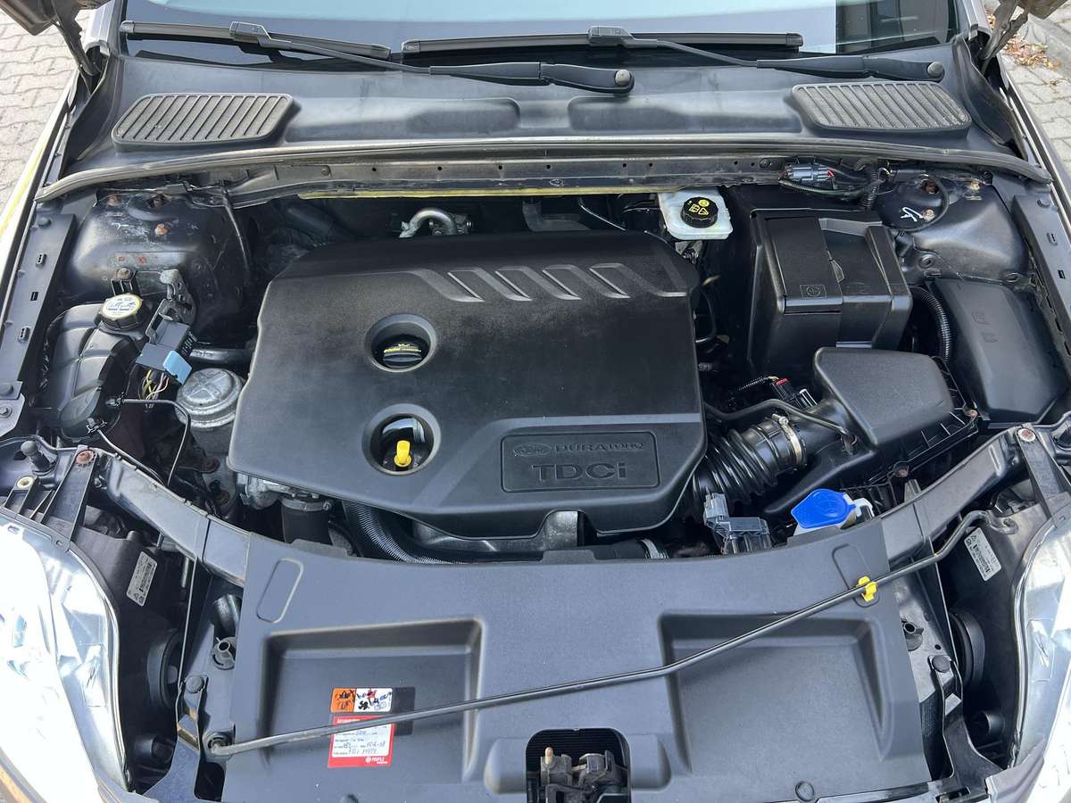 Ford Mondeo 2012 — photo 34