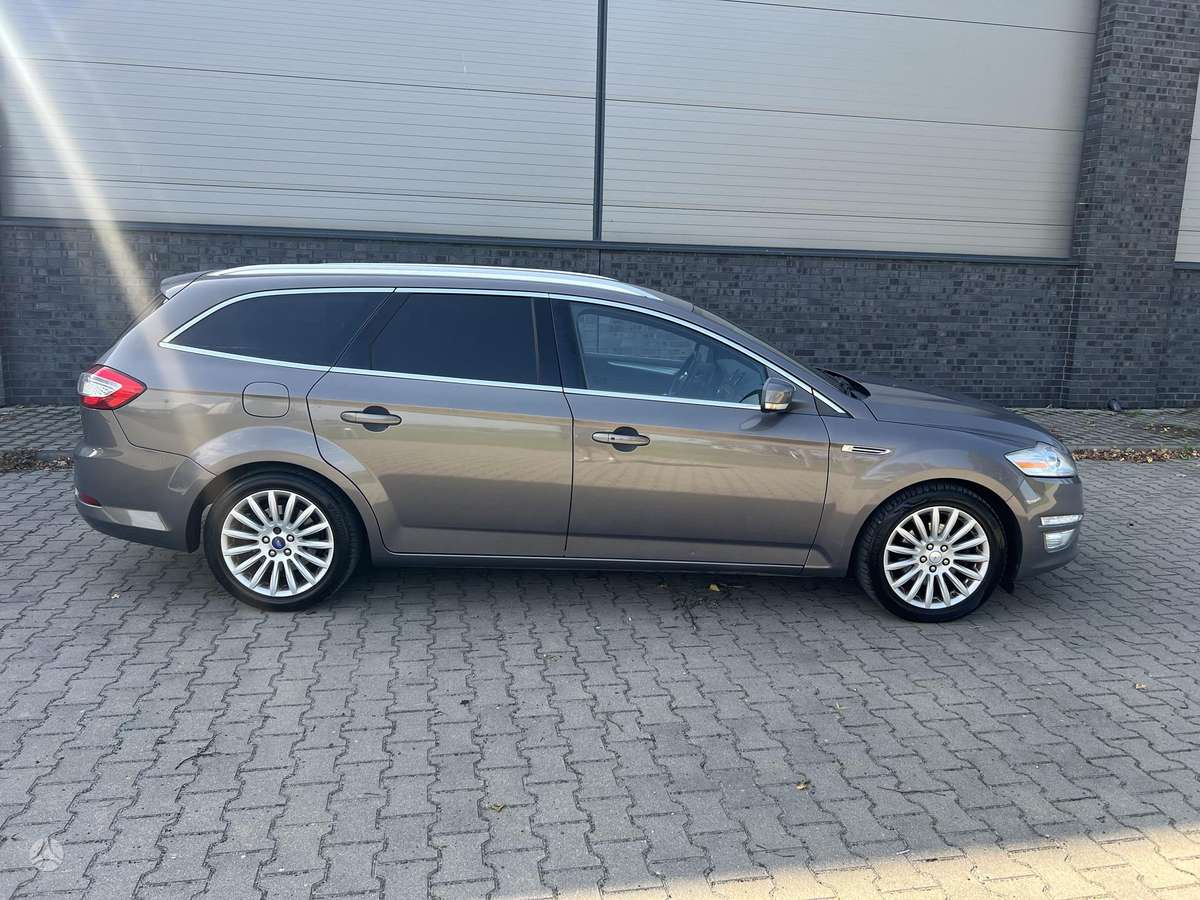 Ford Mondeo 2012 — photo 8