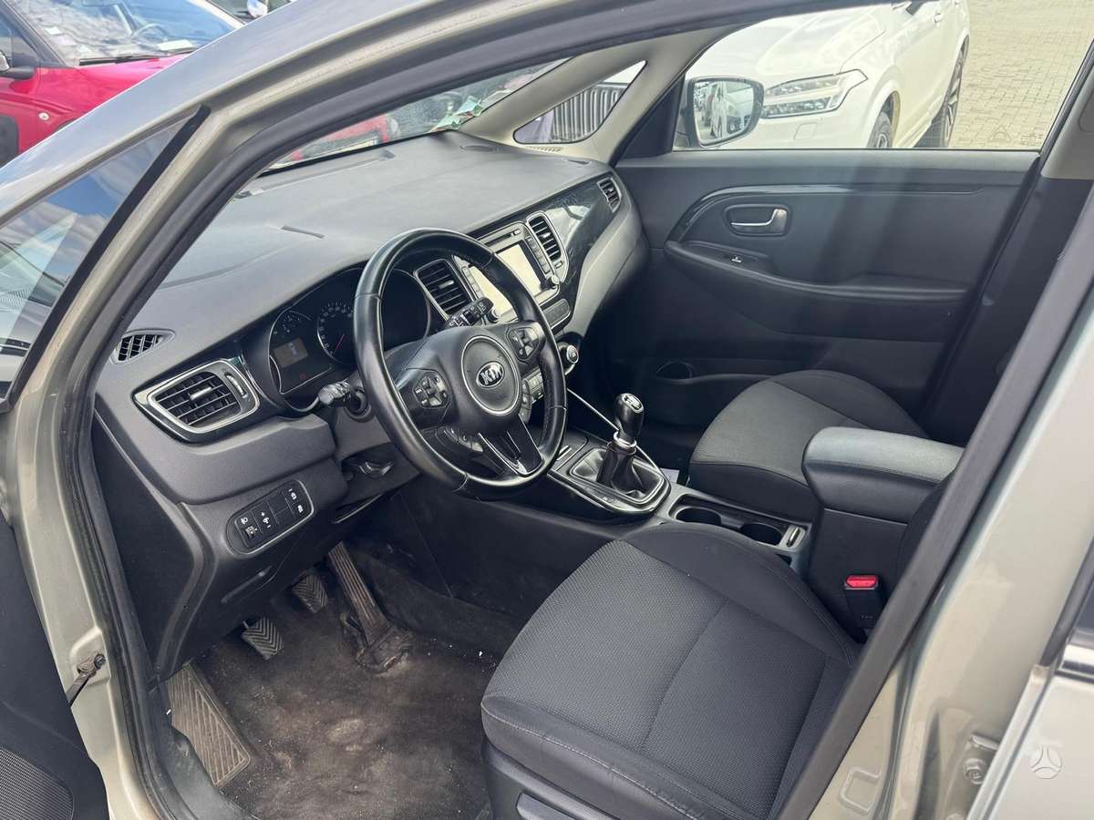 Kia Carens 2014 — photo 6