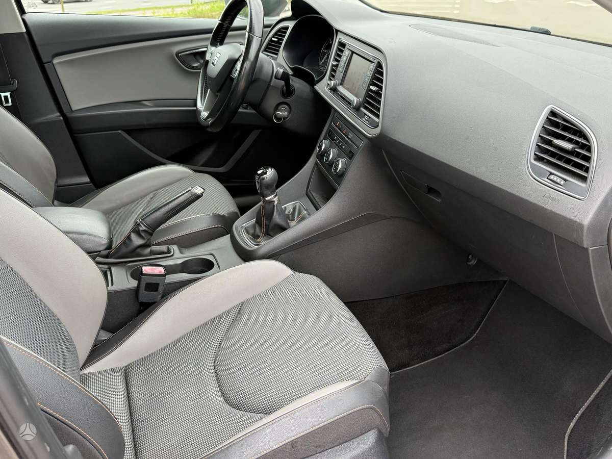 Seat Leon 2015 — photo 14