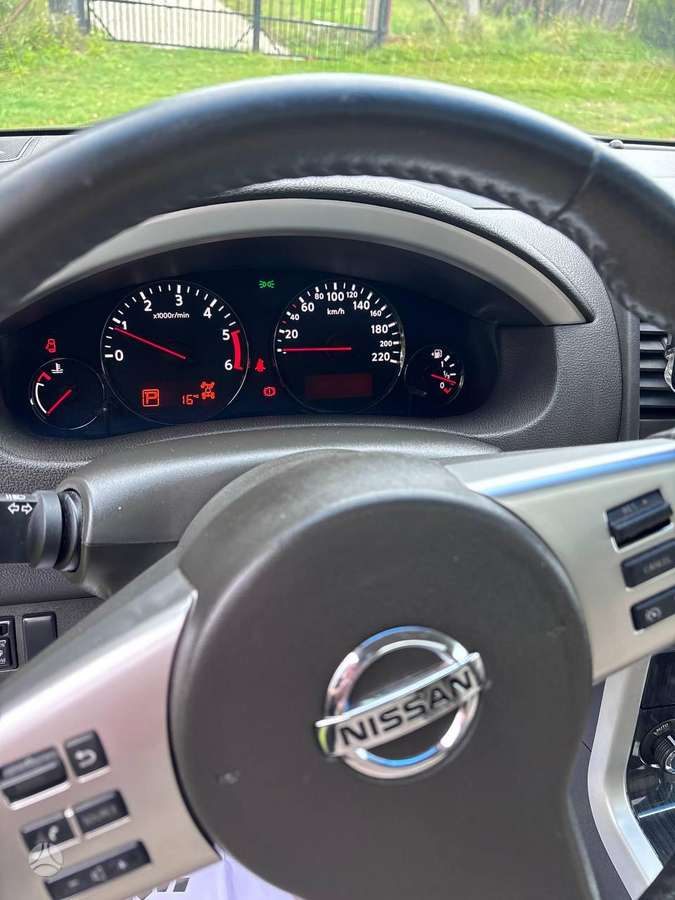 Nissan Pathfinder 2012 — engine 2991 cm³, 231 HP (170kW)