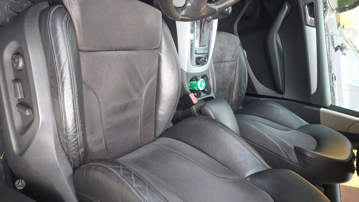 Audi Q5 2009 — photo 7