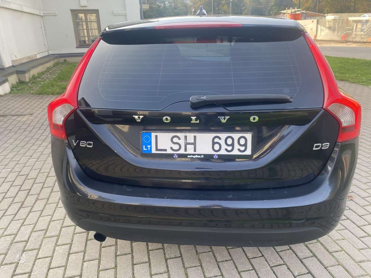Volvo V60 2012 — photo 14
