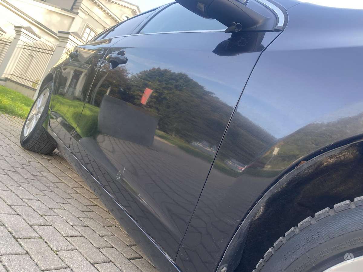 Volvo V60 2012 — photo 16