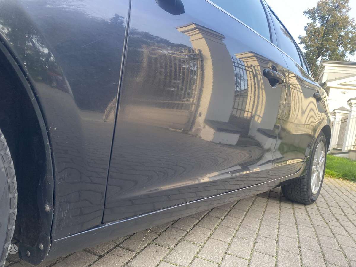 Volvo V60 2012 — photo 19