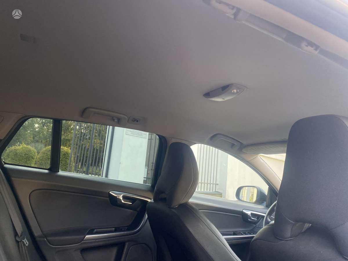 Volvo V60 2012 — photo 25