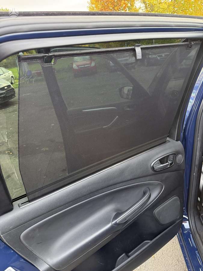 Ford Galaxy 2013 — photo 13