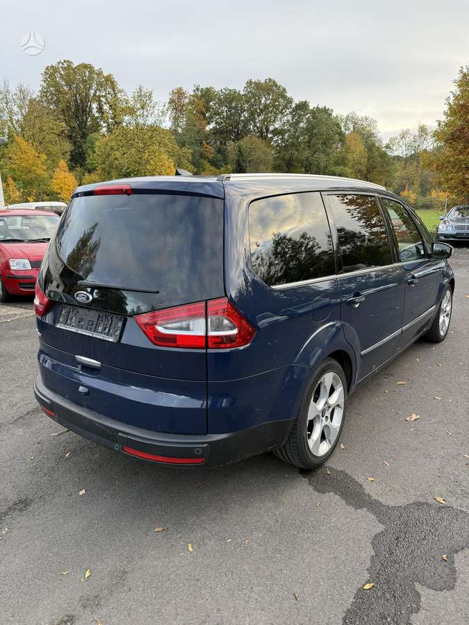 Ford Galaxy 2013 — interior