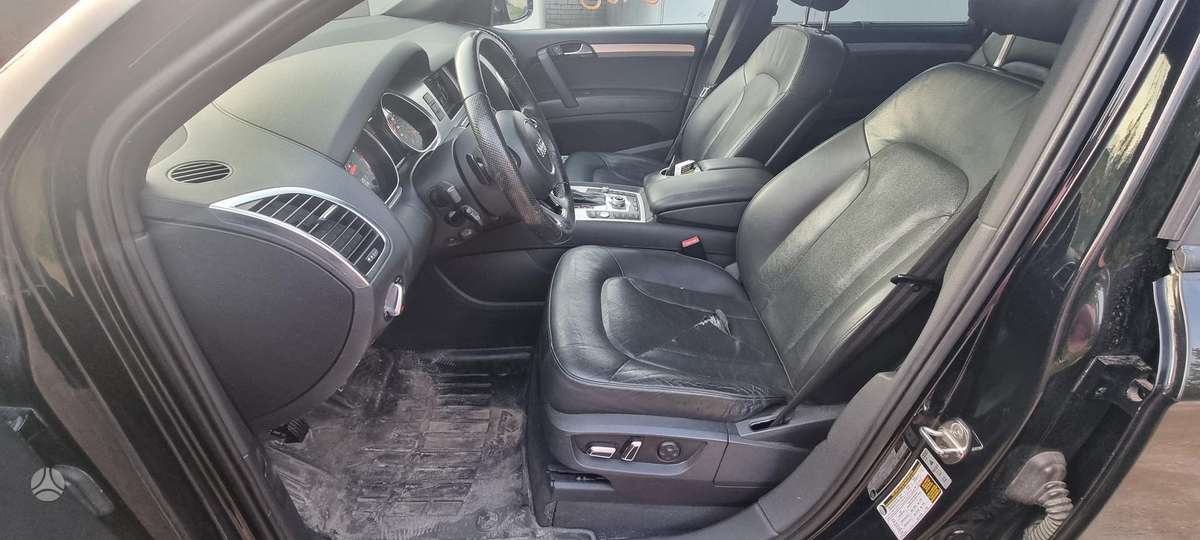 Audi Q7 2013 — photo 10