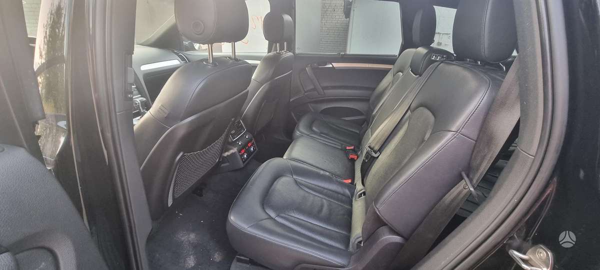 Audi Q7 2013 — photo 14