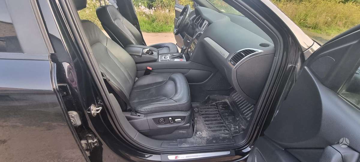 Audi Q7 2013 — photo 16