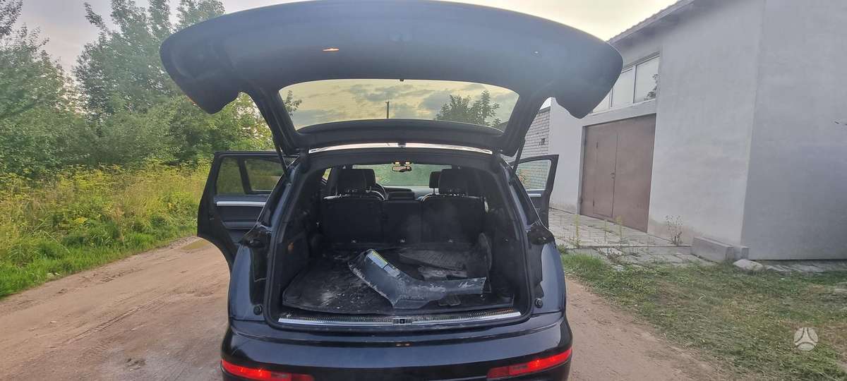 Audi Q7 2013 — photo 20