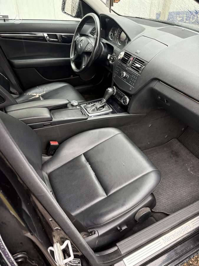 Mercedes-Benz C220 2008 — photo 5
