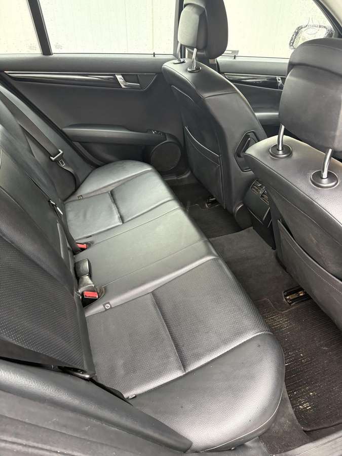 Mercedes-Benz C220 2008 — photo 8