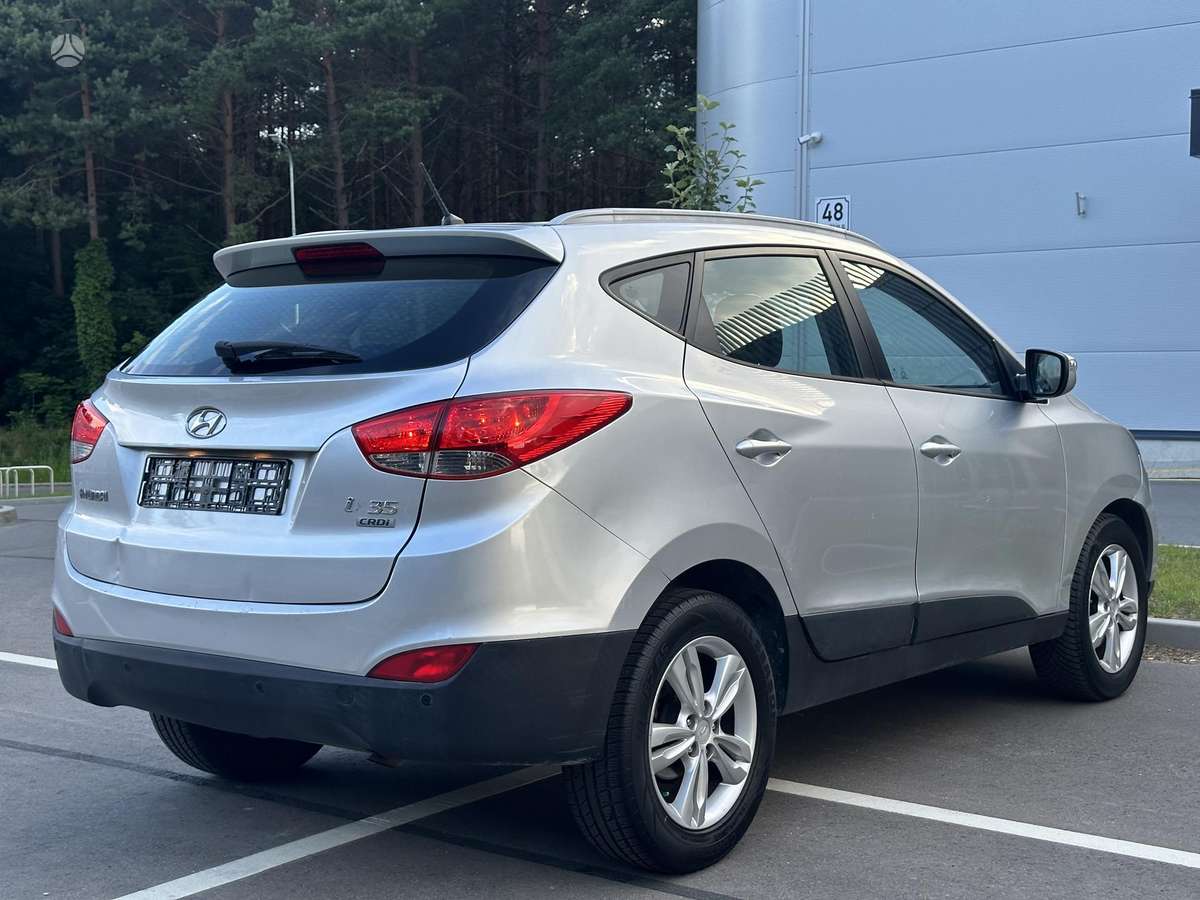 Hyundai ix35 2013 — салон