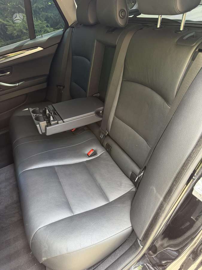 BMW 520 2013 — photo 8
