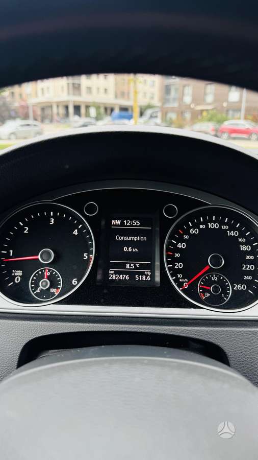 Volkswagen Passat 2013 — photo 17