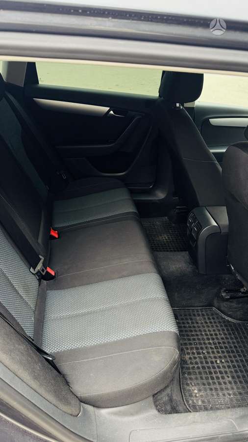 Volkswagen Passat 2013 — photo 9