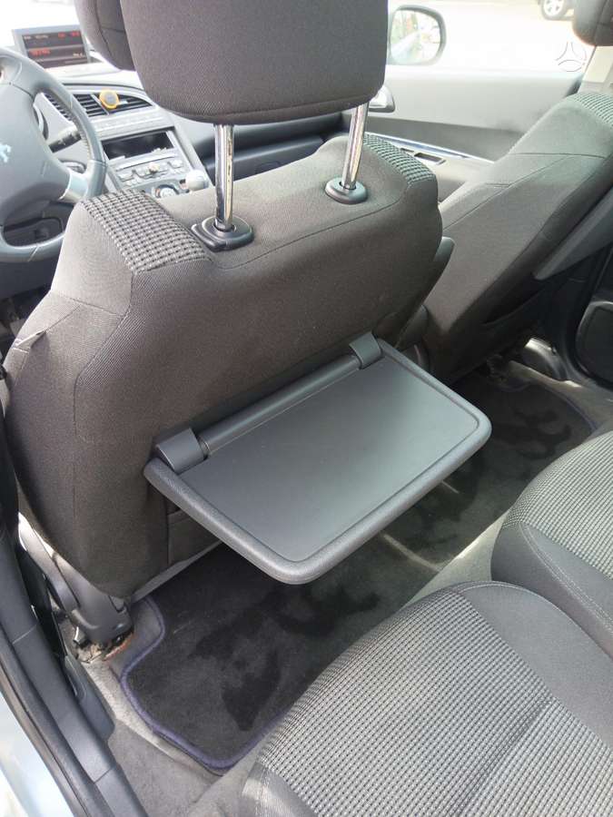 Peugeot 5008 2011 — photo 13