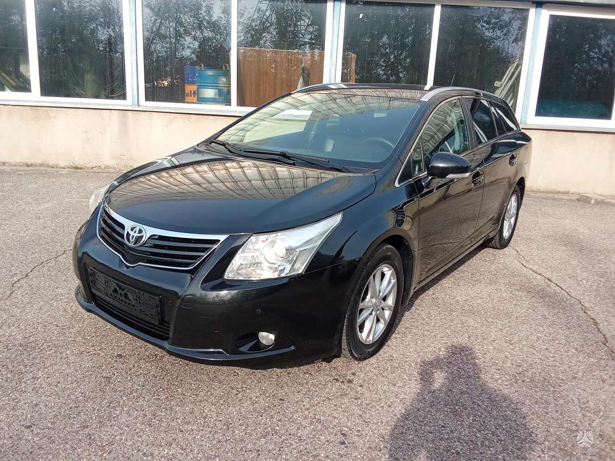 Toyota Avensis 2011 — engine 1998 cm³, 126 HP (93kW)