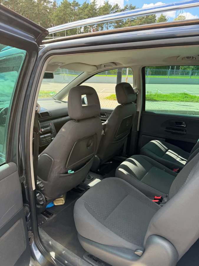 Volkswagen Sharan 2004 — photo 11