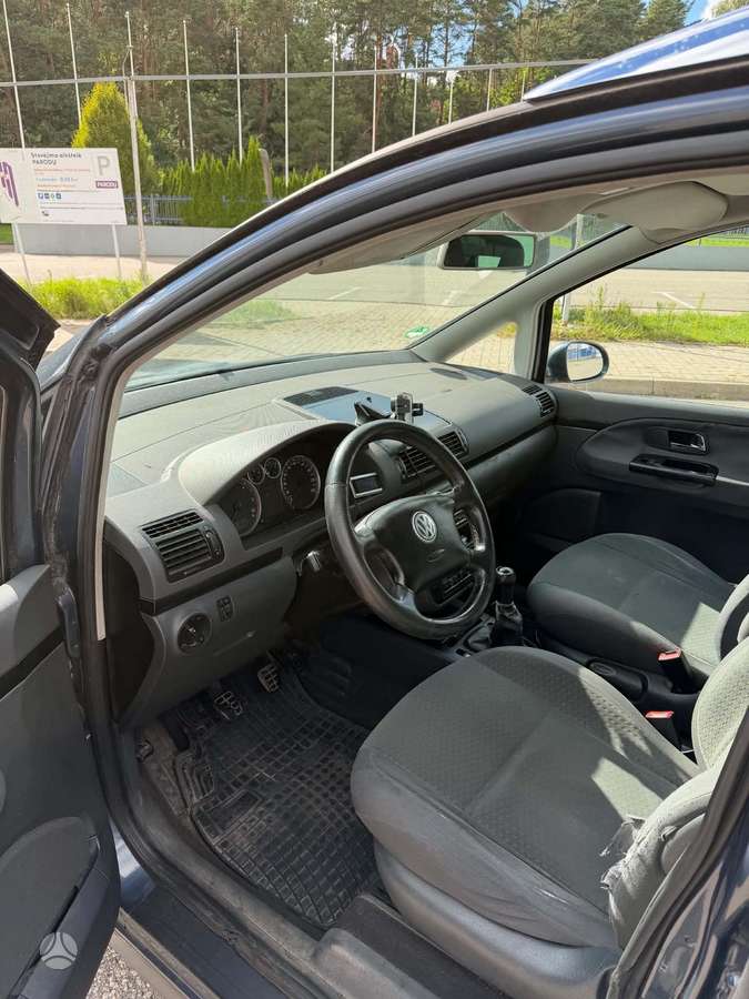 Volkswagen Sharan 2004 — photo 12