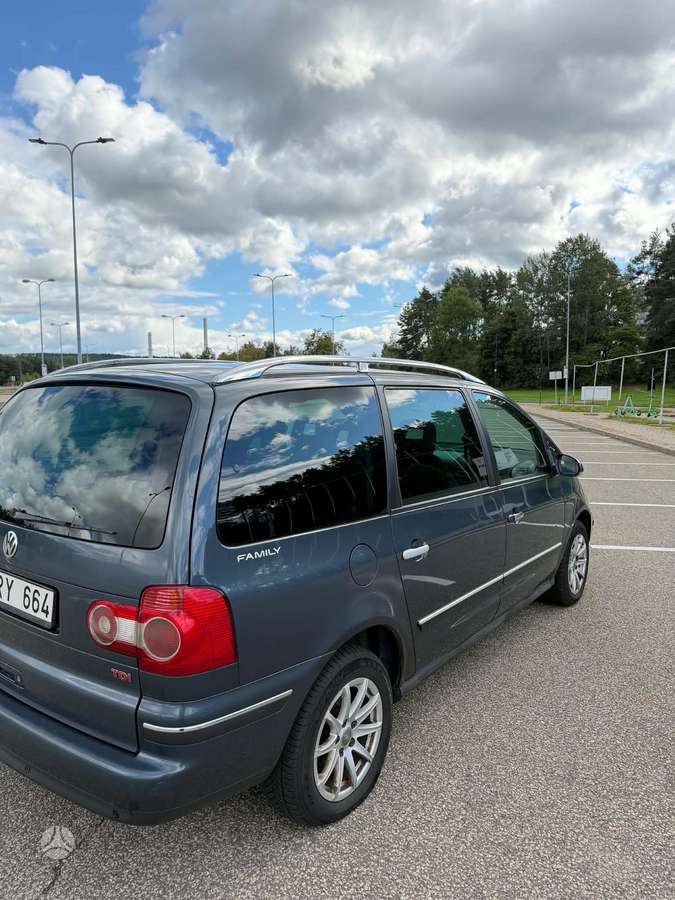 Volkswagen Sharan 2004 — interior