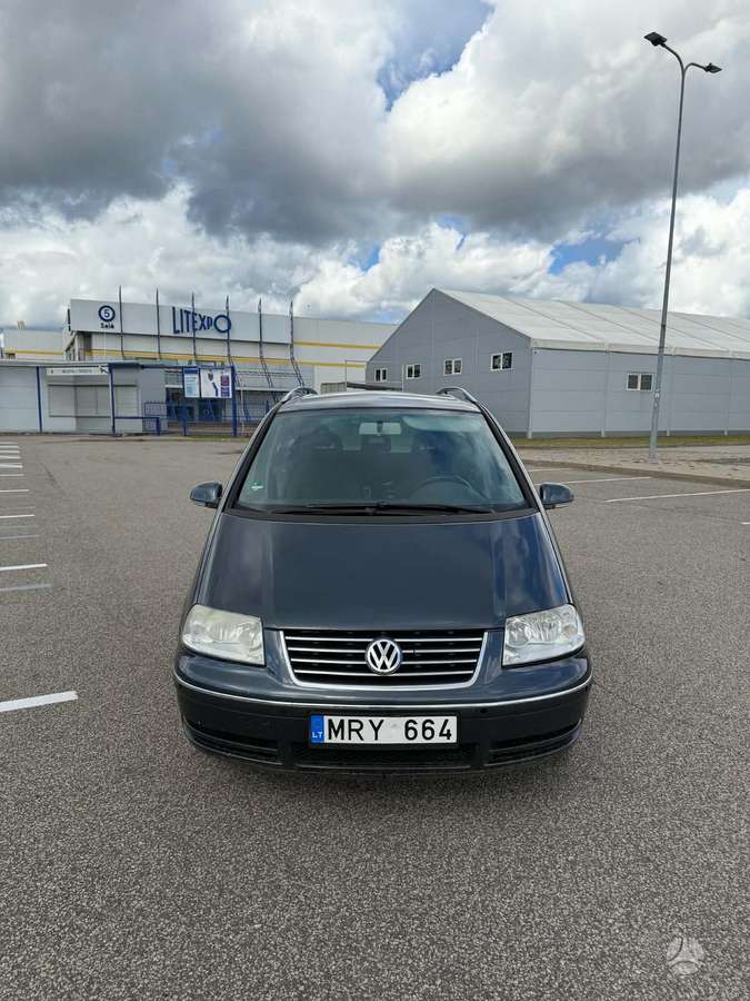 Volkswagen Sharan 2004 — engine 1896 cm³, 131 HP (96kW)