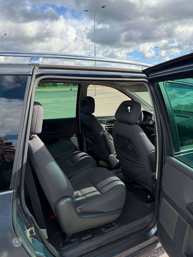 Volkswagen Sharan 2004 — photo 9