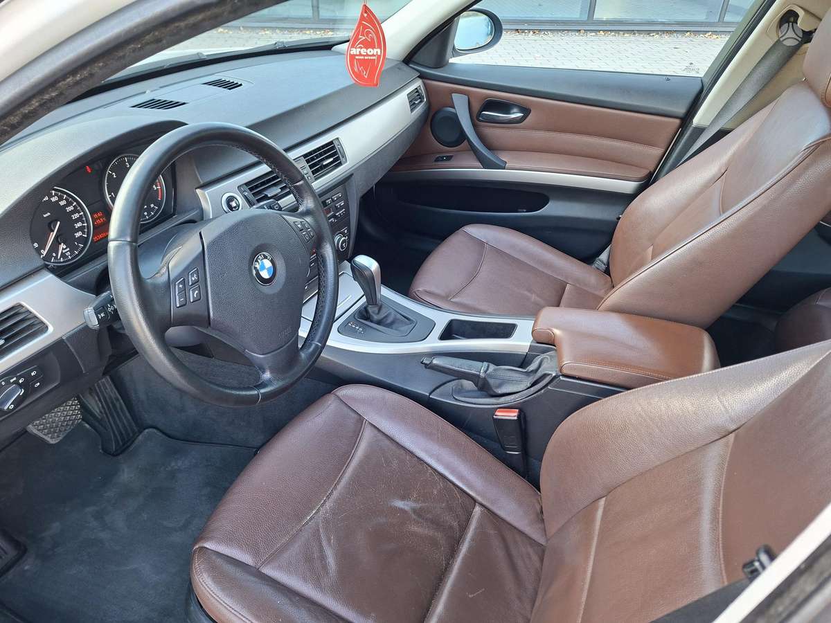 BMW 325 2008 — photo 10
