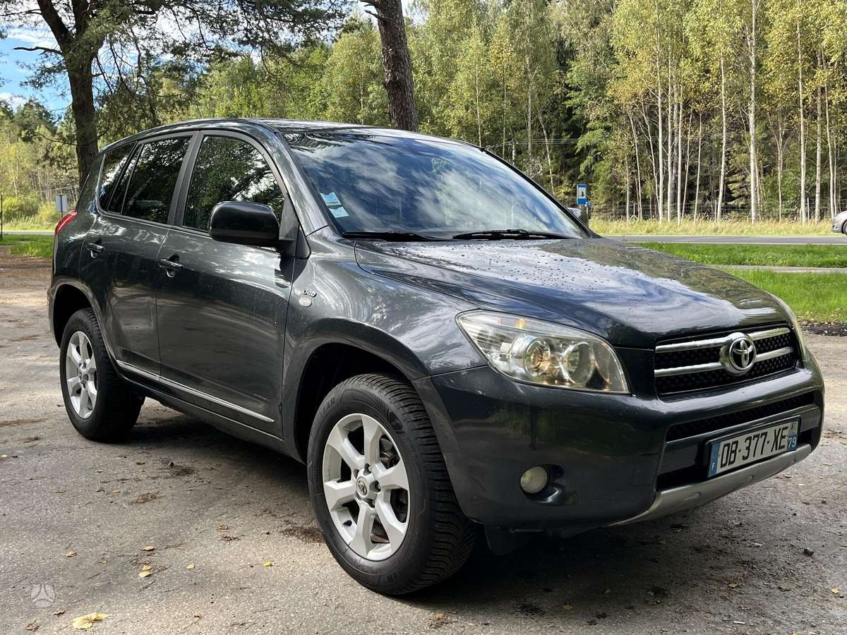 Toyota RAV4 2009 — photo 7
