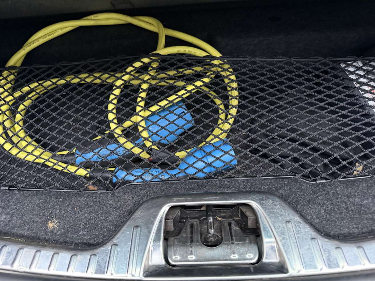 Volvo V60 2014 — photo 14