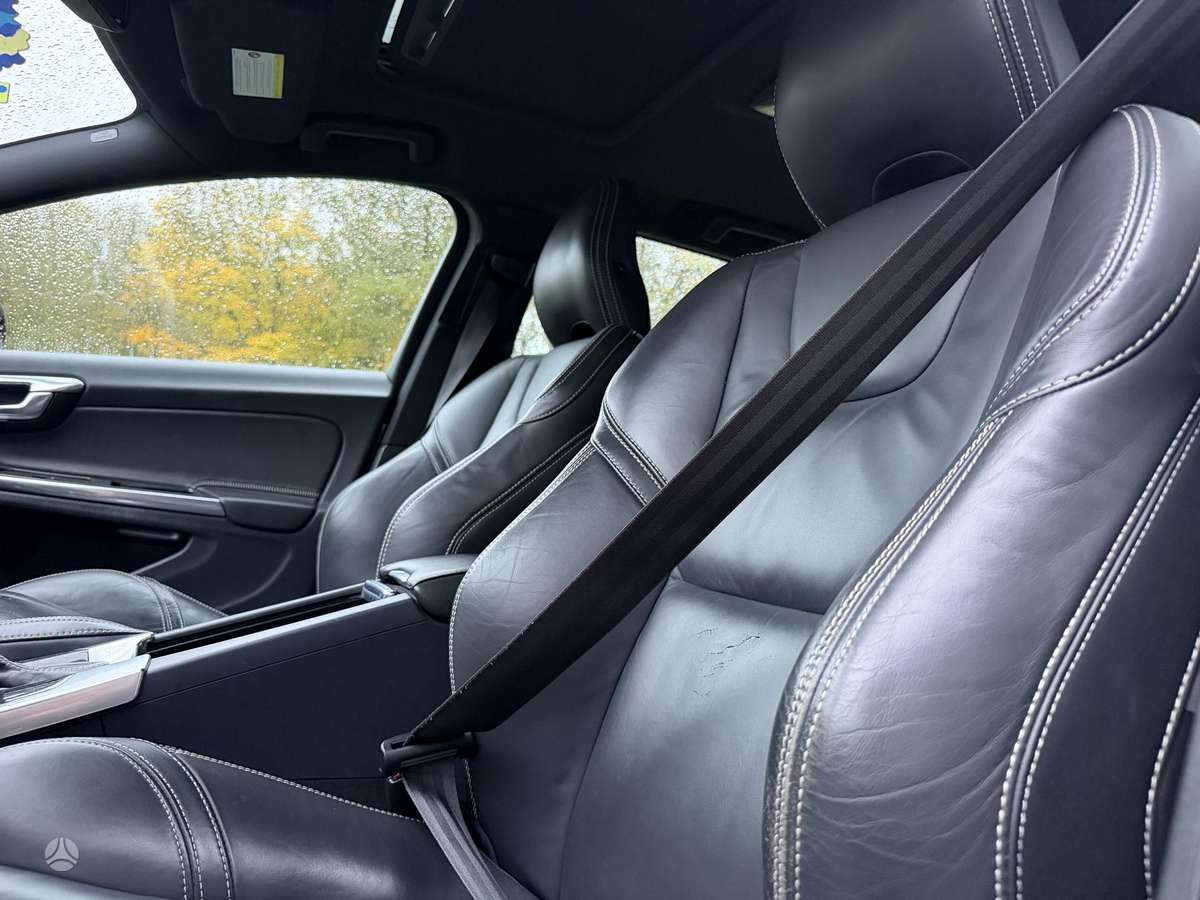 Volvo V60 2014 — photo 8