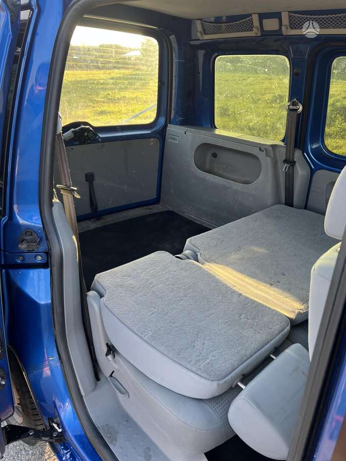 Volkswagen Caddy 2009 — photo 16