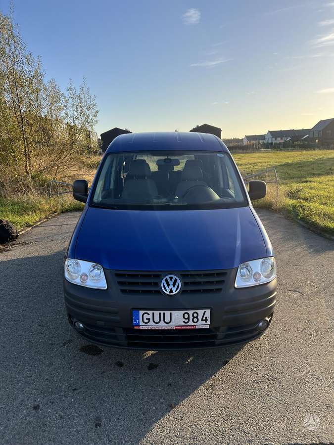 Volkswagen Caddy 2009 — rear view