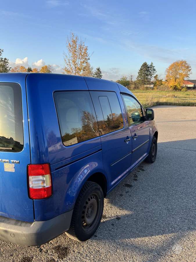 Volkswagen Caddy 2009 — engine 1896 cm³, 105 HP (77kW)