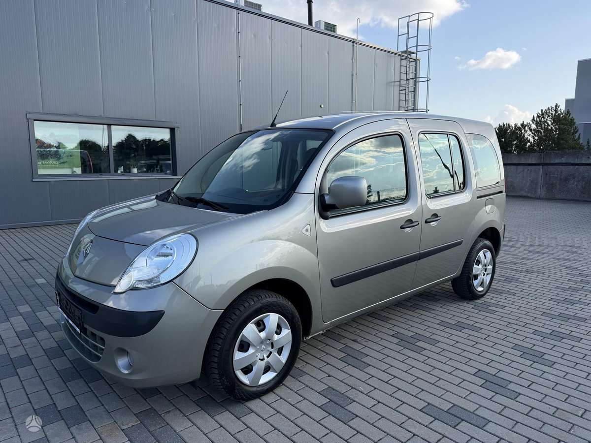 Renault Kangoo 2009 — interior