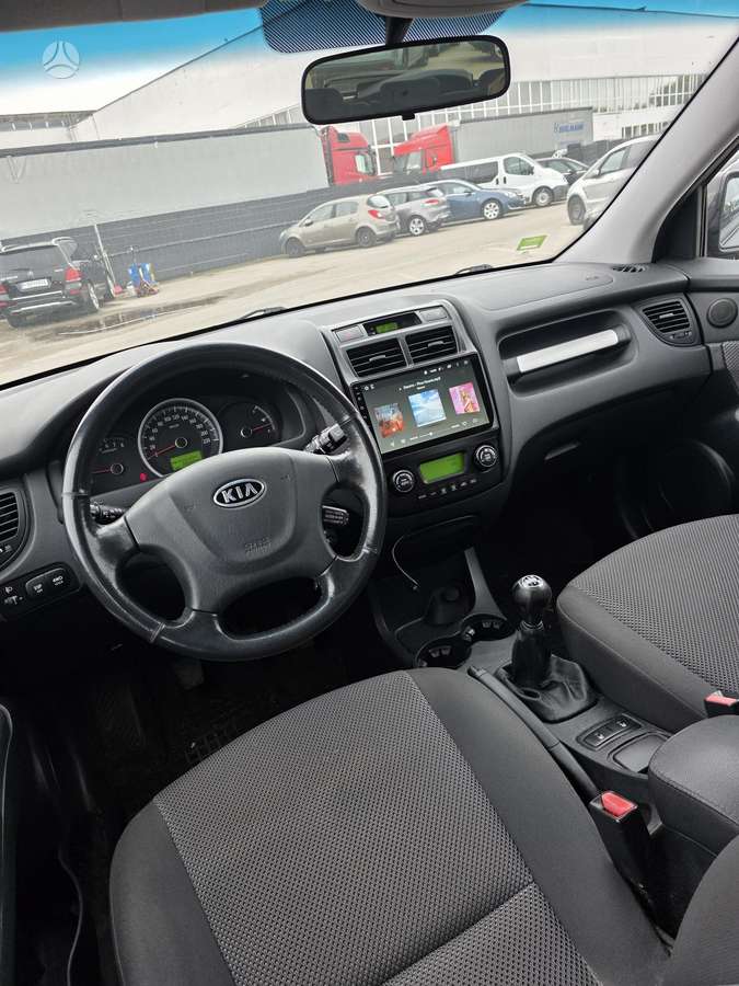 Kia Sportage 2009 — photo 17