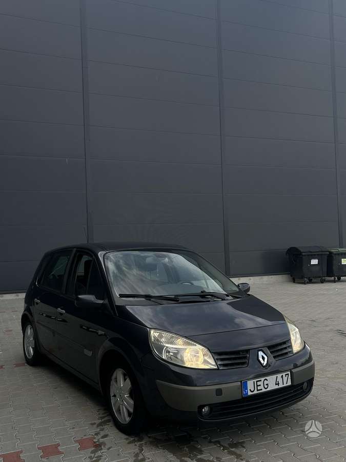 Renault Scenic 2005 — rear view