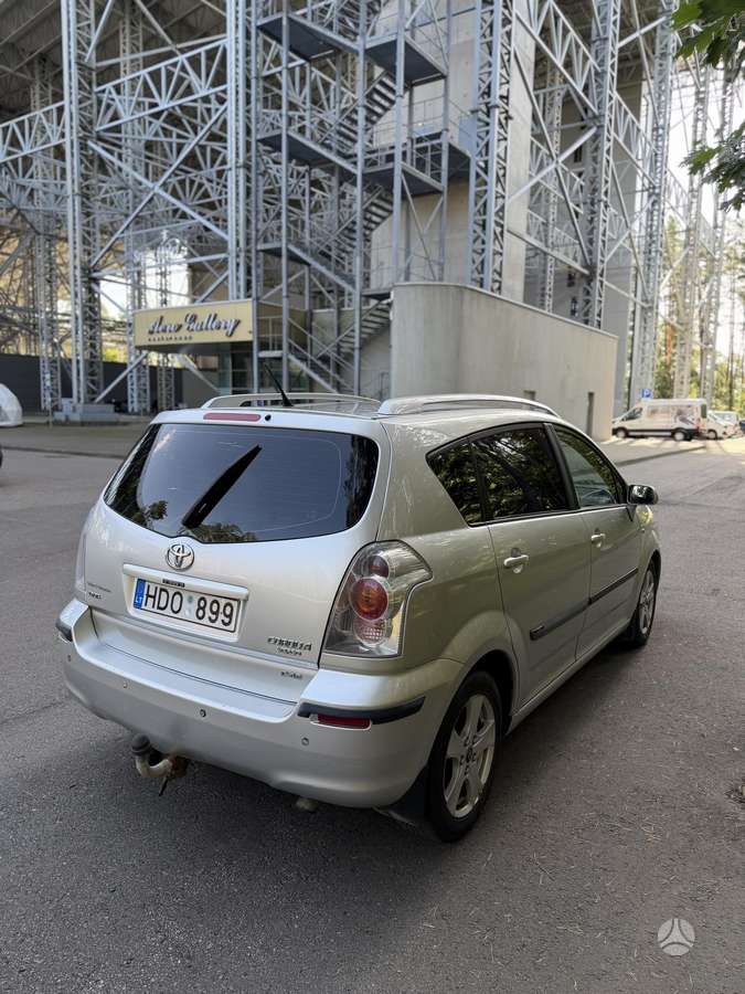 Toyota Corolla 2006 — двигун 2231 cm³, 136 HP (100kW)
