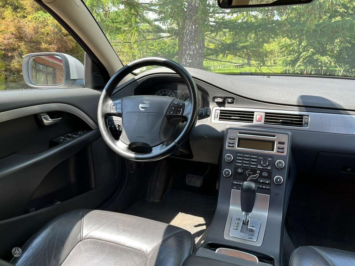 Volvo XC70 2008 — photo 13